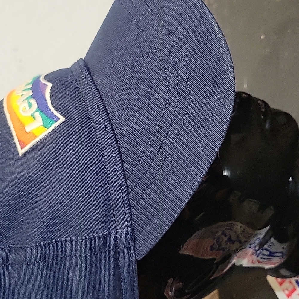 LEVI'S Pride Patch Hat Adult - Picture 2 of 8